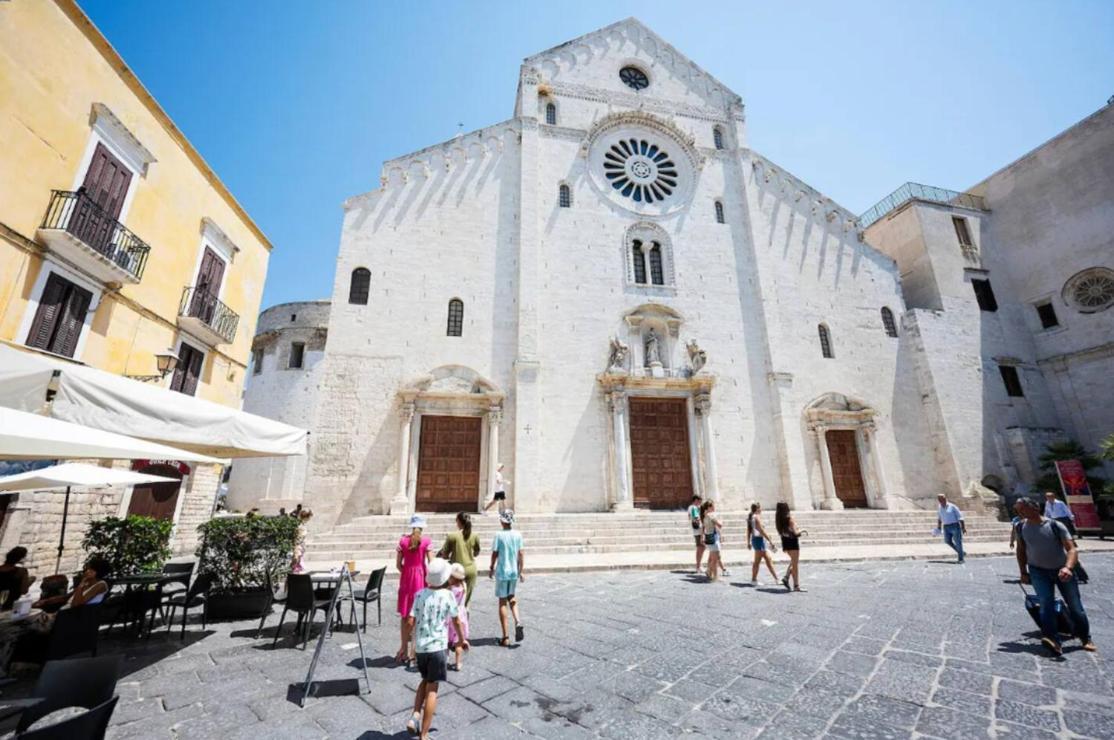 Enchanting Room In Bari Old Town Exterior photo
